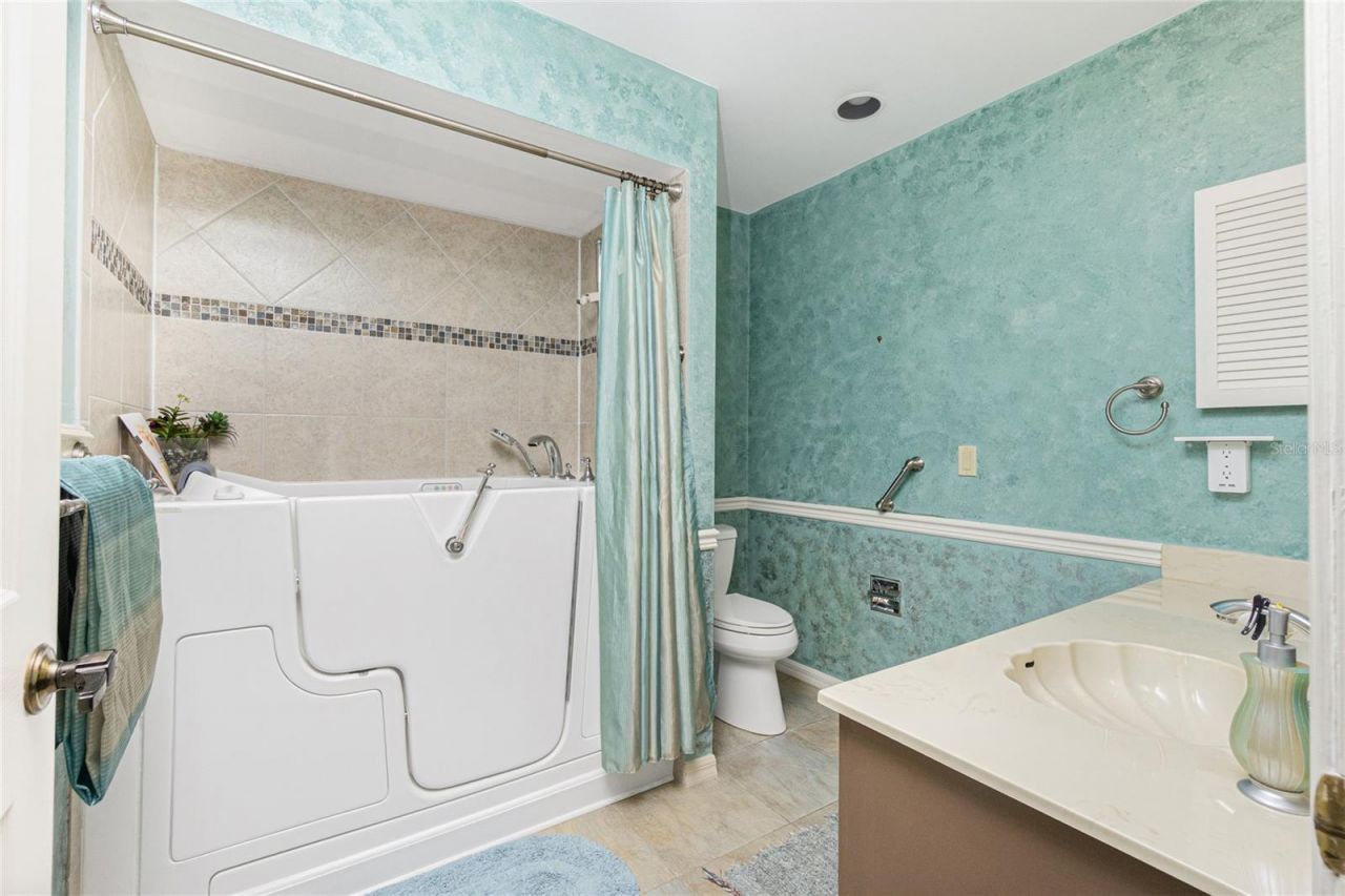 11409 SW Courtney Drive, Lake Suzy, FL 34269 Photo