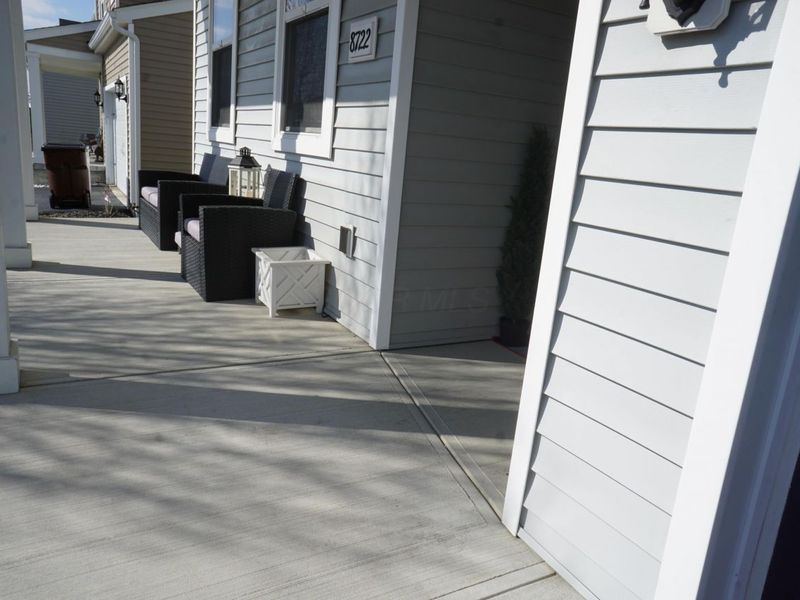 8722 Conestoga Valley Drive, Blacklick, OH 43004 Photo 6