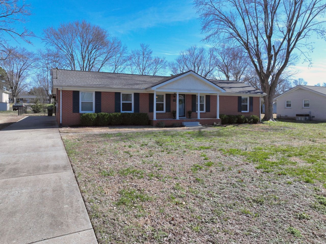 836 Britton Ave, Gallatin, TN 37066 Main Photo