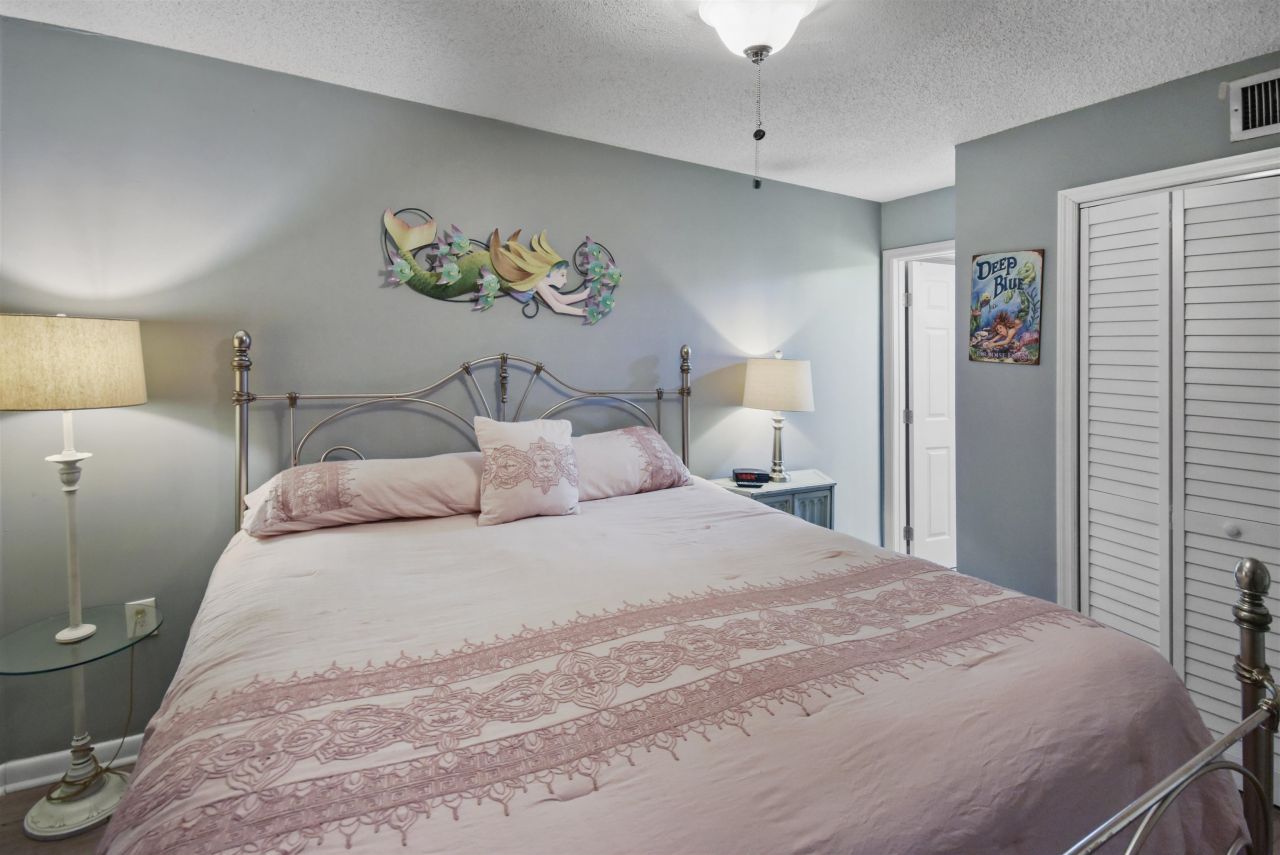 1210 N Waccamaw Dr.  Photo 10