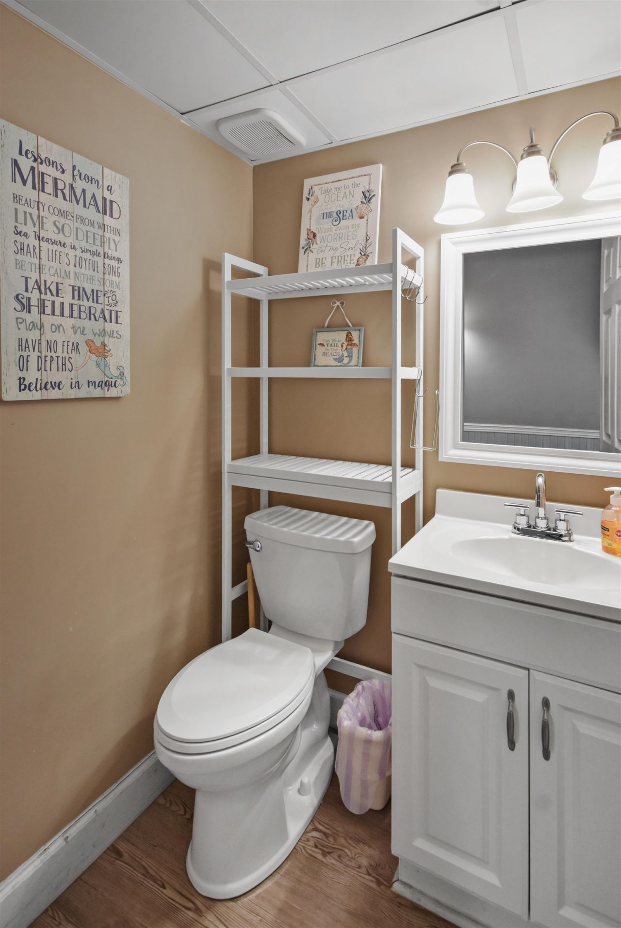 1210 N Waccamaw Dr.  Photo 16