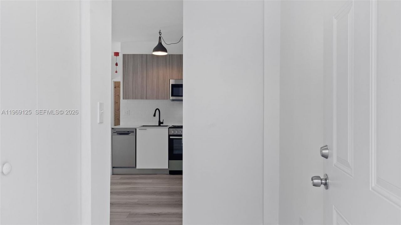 1561 Jefferson Avenue, Miami Beach, FL 33139 Photo