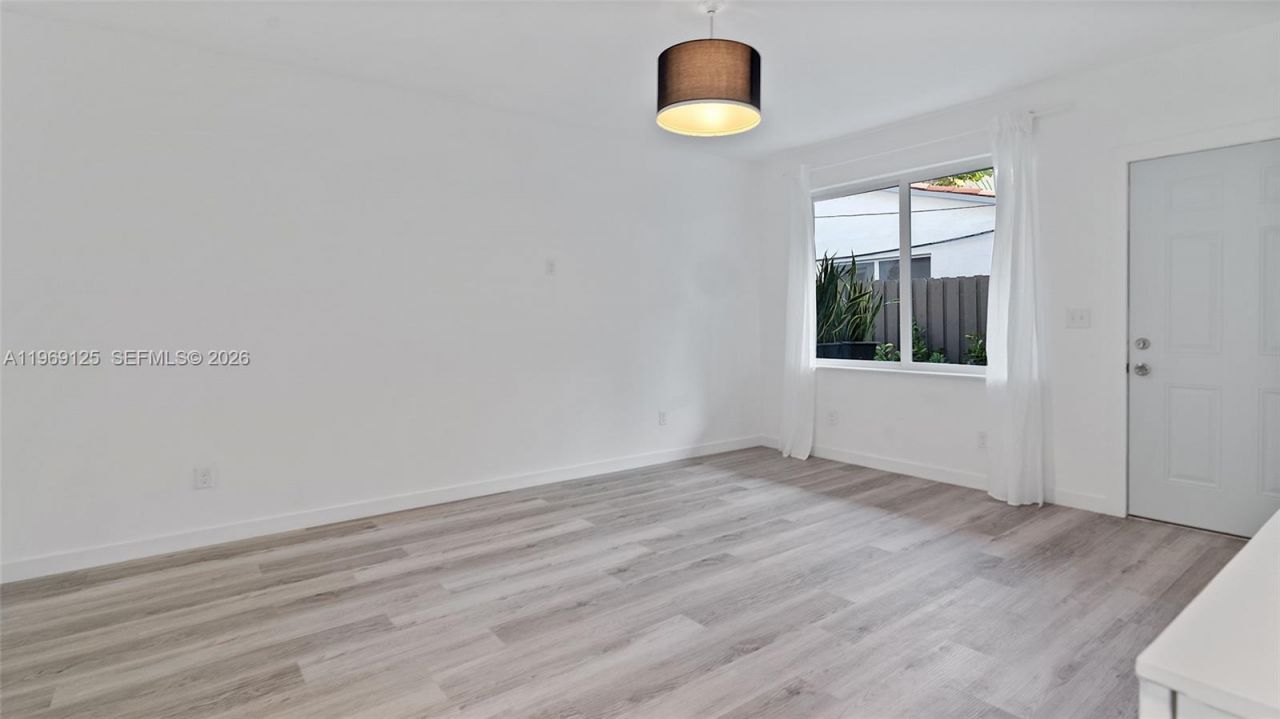 1561 Jefferson Avenue, Miami Beach, FL 33139 Photo