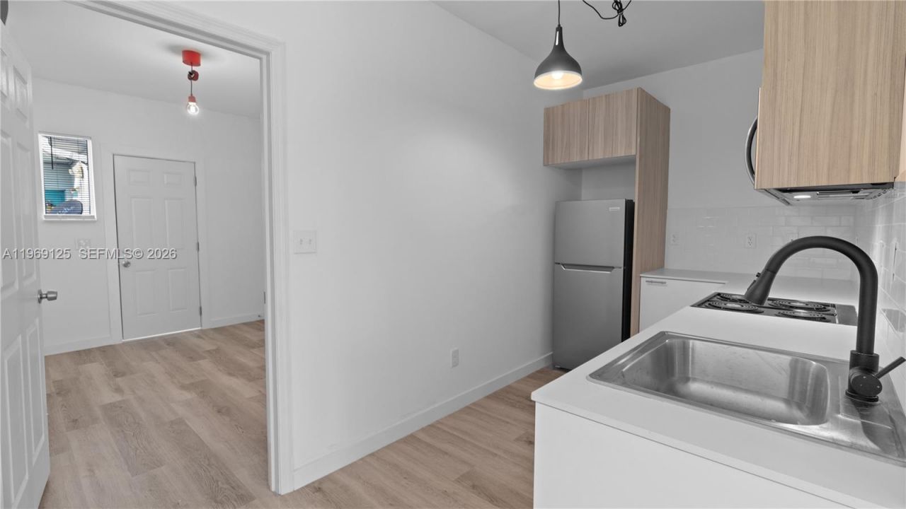 1561 Jefferson Avenue, Miami Beach, FL 33139 Photo