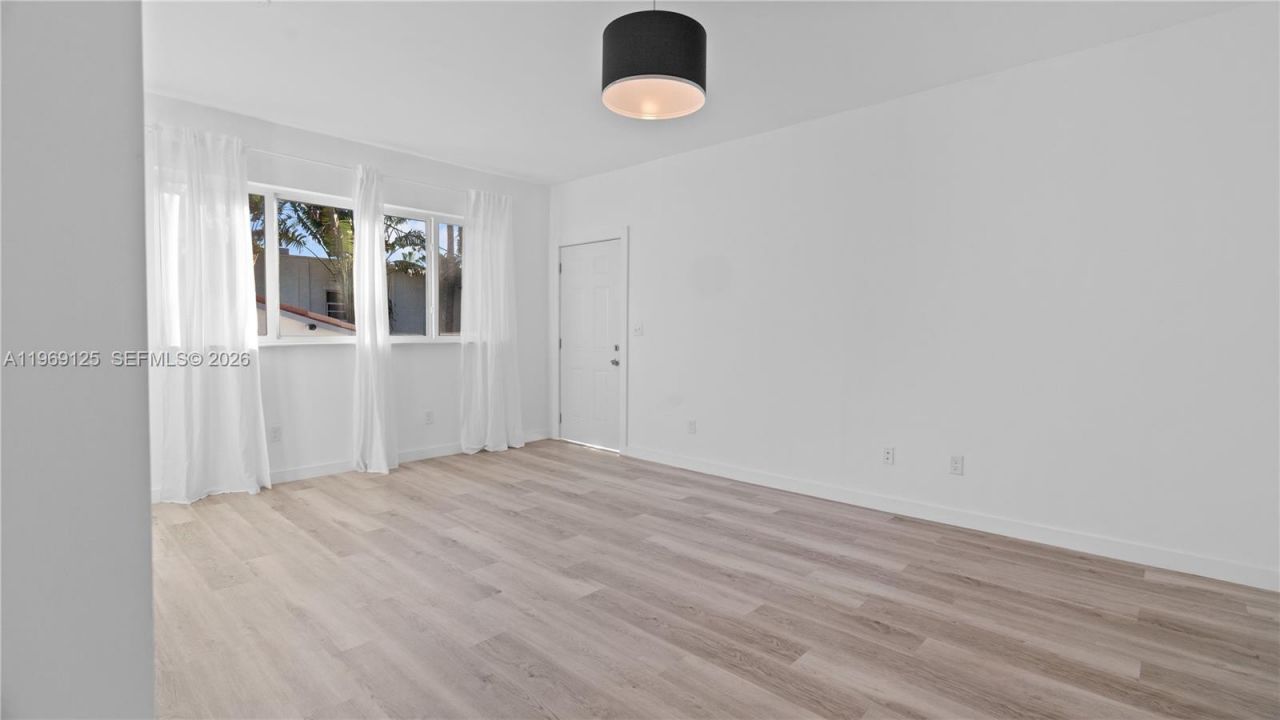 1561 Jefferson Avenue, Miami Beach, FL 33139 Photo