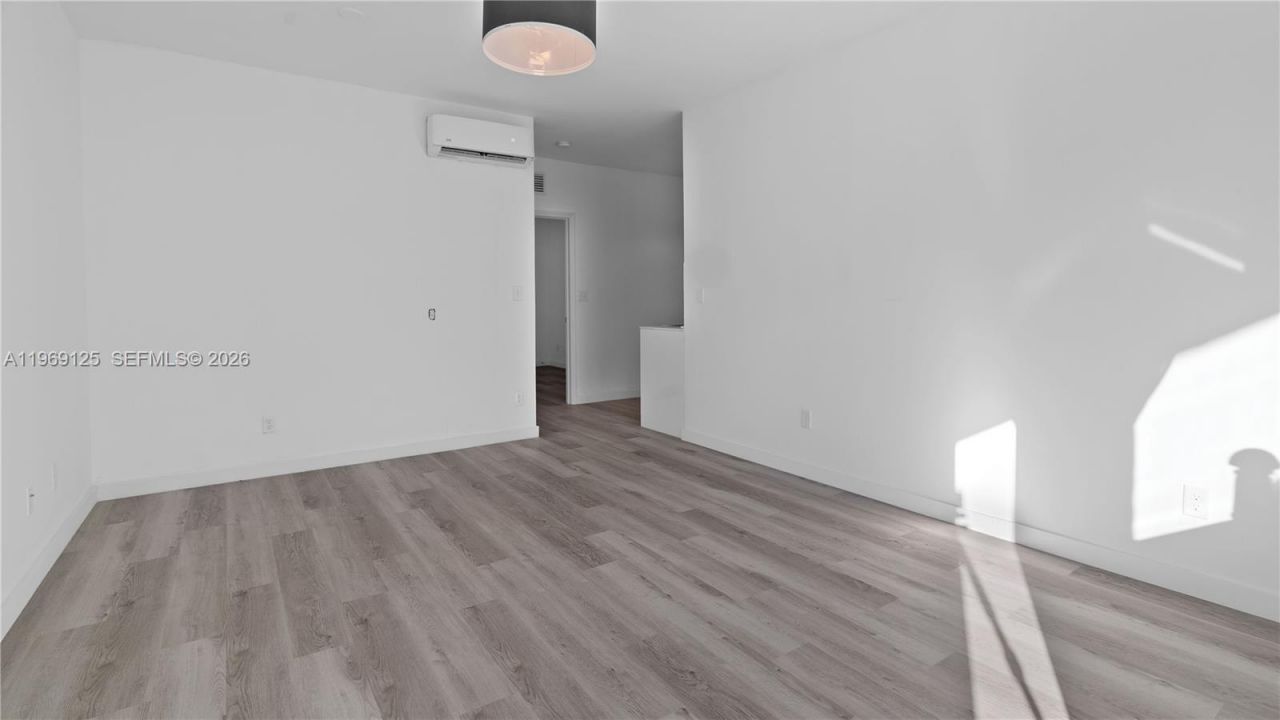 1561 Jefferson Avenue, Miami Beach, FL 33139 Photo