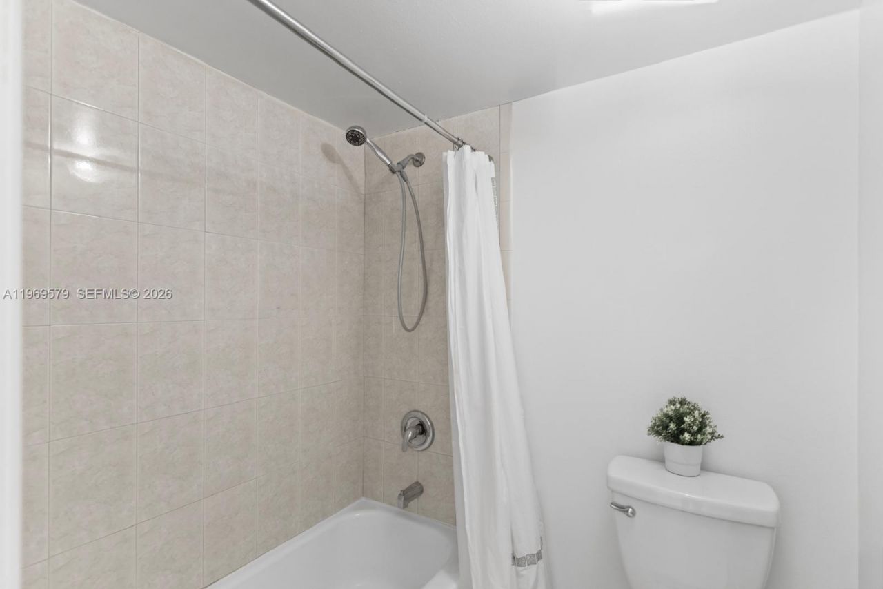 3800 S Ocean Dr, Unit 1815, Hollywood, FL 33019 Photo