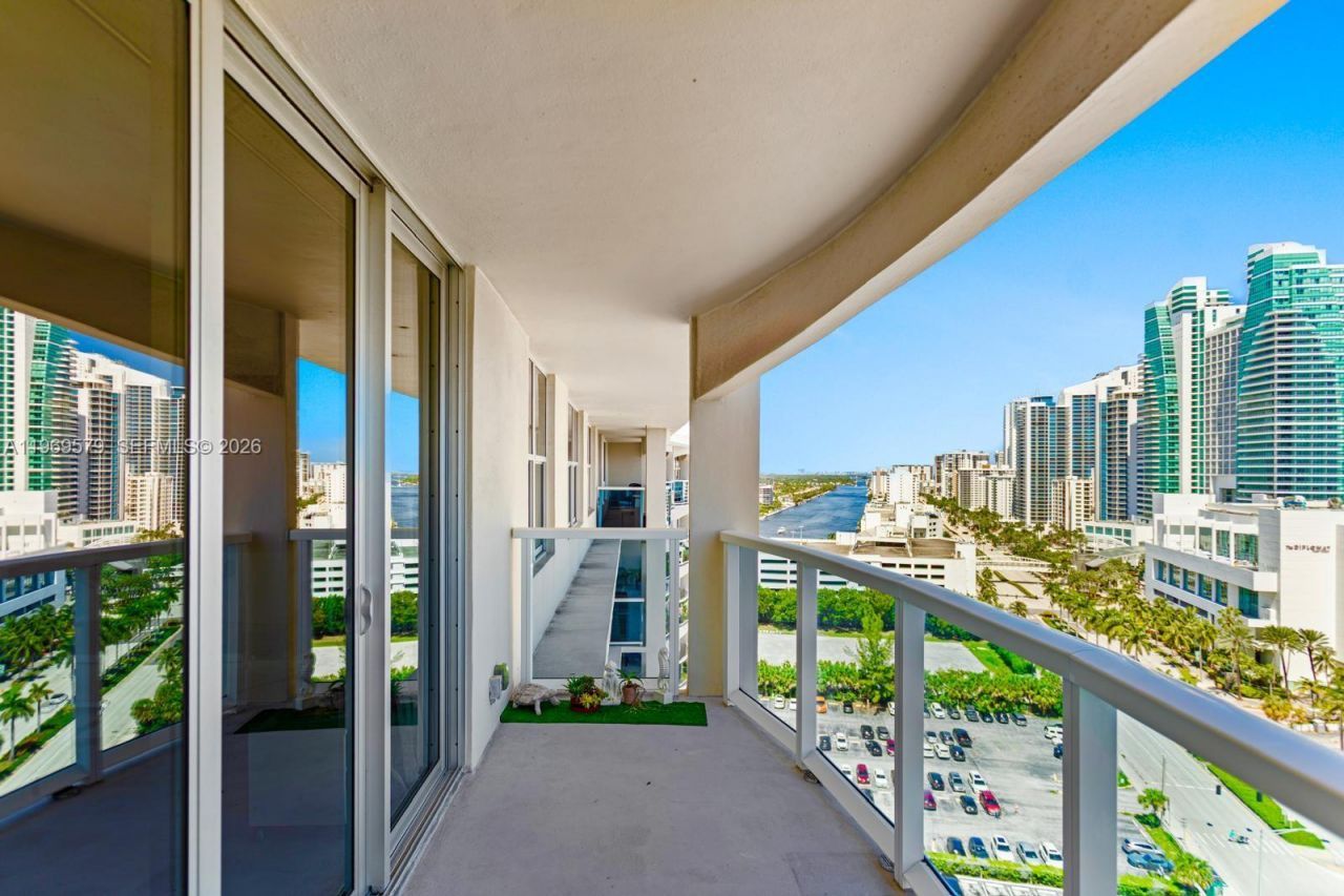 3800 S Ocean Dr, Unit 1815, Hollywood, FL 33019 Photo