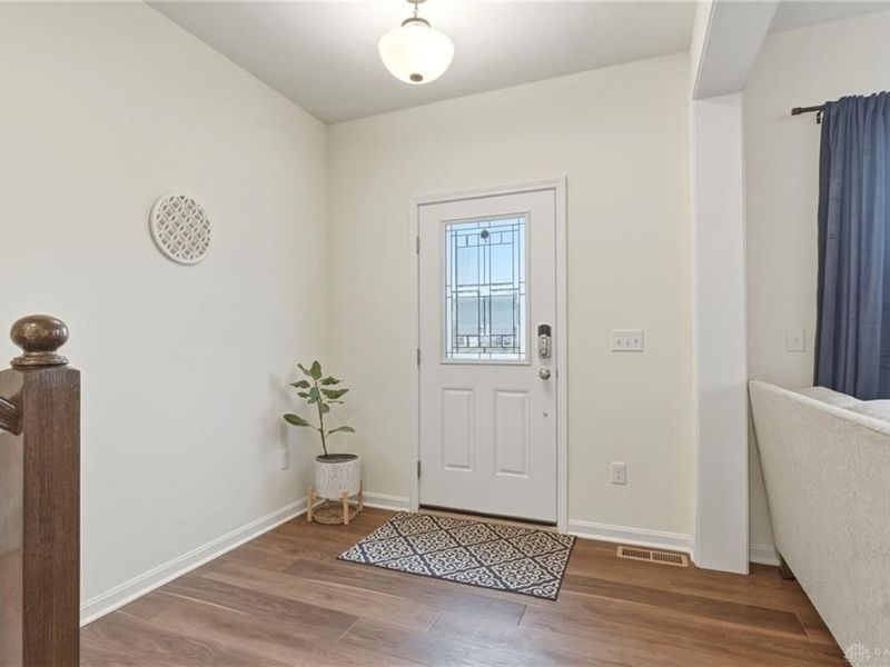 535 Carleton Drive, Sugarcreek Township, OH 45440 Photo 3