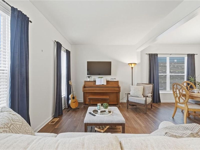 535 Carleton Drive, Sugarcreek Township, OH 45440 Photo 6