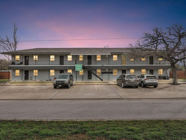 306 Calhoun DR, Rockdale, TX 76567