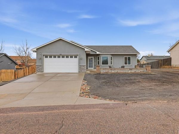 830 S Blakeland Dr, Pueblo West, CO 81007