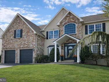 303 BUCKHEAD LANE, DOUGLASSVILLE, PA 19518