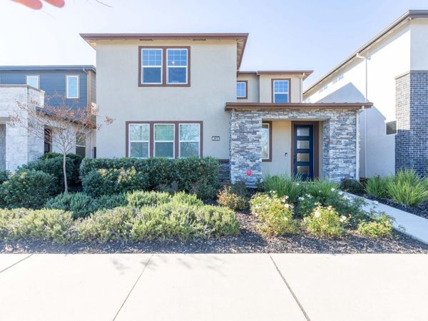 2909 Hazel Gaze St, Sacramento, CA 95833