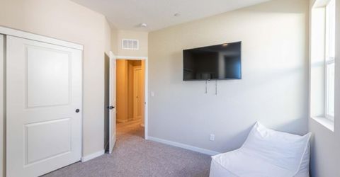 2909 Hazel Gaze St, Sacramento, CA 95833 Photo
