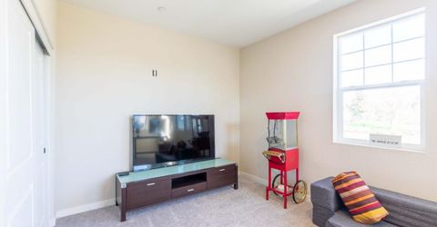 2909 Hazel Gaze St, Sacramento, CA 95833 Photo