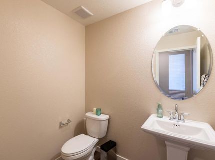 2909 Hazel Gaze St, Sacramento, CA 95833 Photo