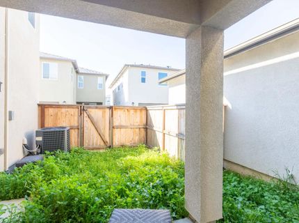 2909 Hazel Gaze St, Sacramento, CA 95833 Photo