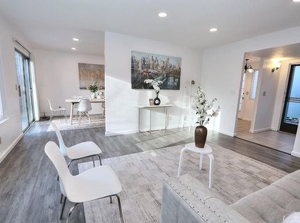 9385 Mira Del Rio Dr, Sacramento, CA 95827 Photo
