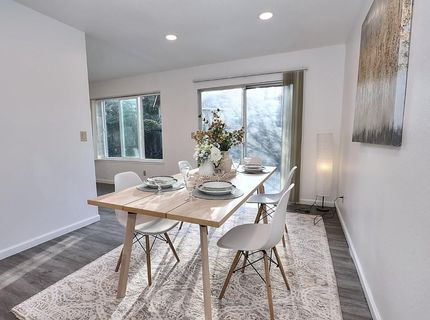 9385 Mira Del Rio Dr, Sacramento, CA 95827 Photo
