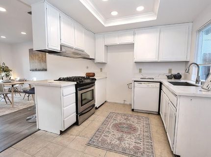 9385 Mira Del Rio Dr, Sacramento, CA 95827 Photo