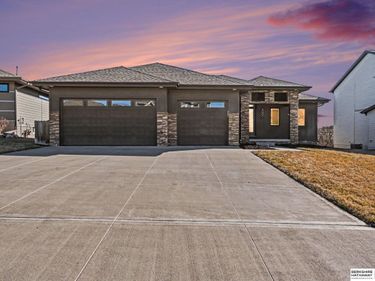 9001 N 169 Street, Bennington, NE 68007