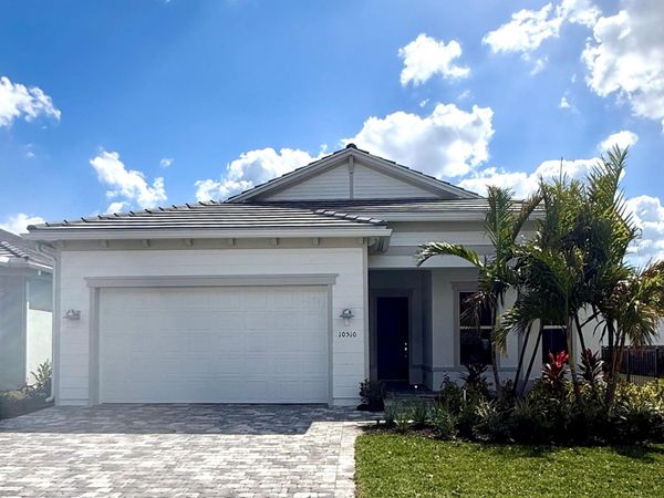 10510 Northbrook Circle, Unit Mystique 6, Palm Beach Gardens, FL 33412