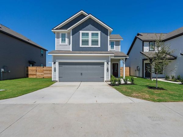 124 Desert Hare DR, Jarrell, TX 76537