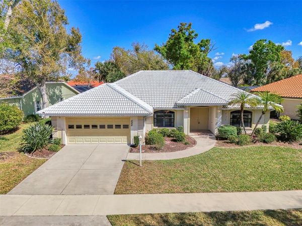 525 WATERWOOD LANE, VENICE, FL 34293