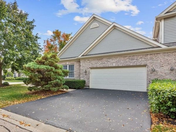 4051 Willow View Drive, Lake In The Hills, IL 60156