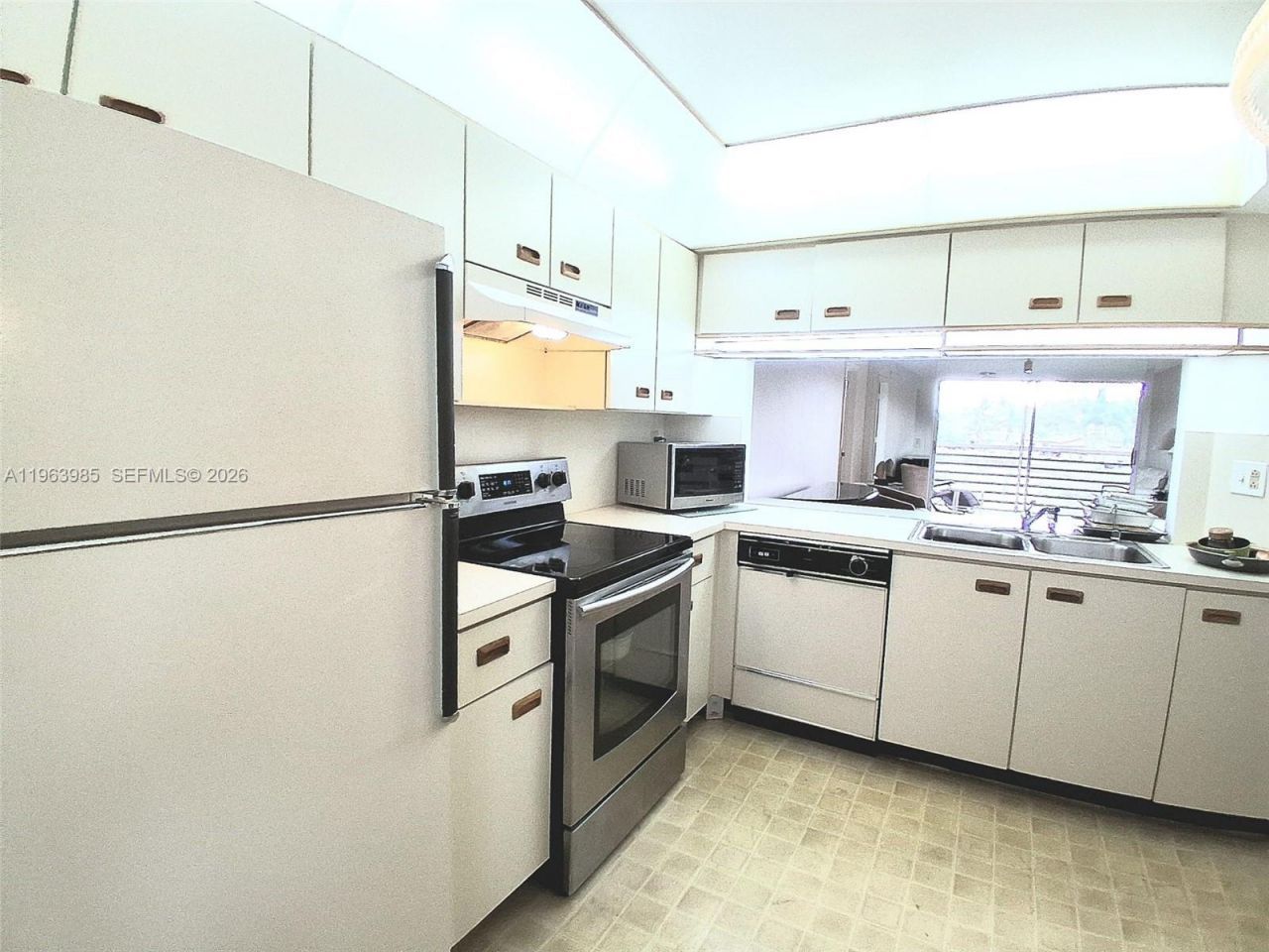 10456 NW 24th Pl, Unit 206, Sunrise, FL 33322 Photo