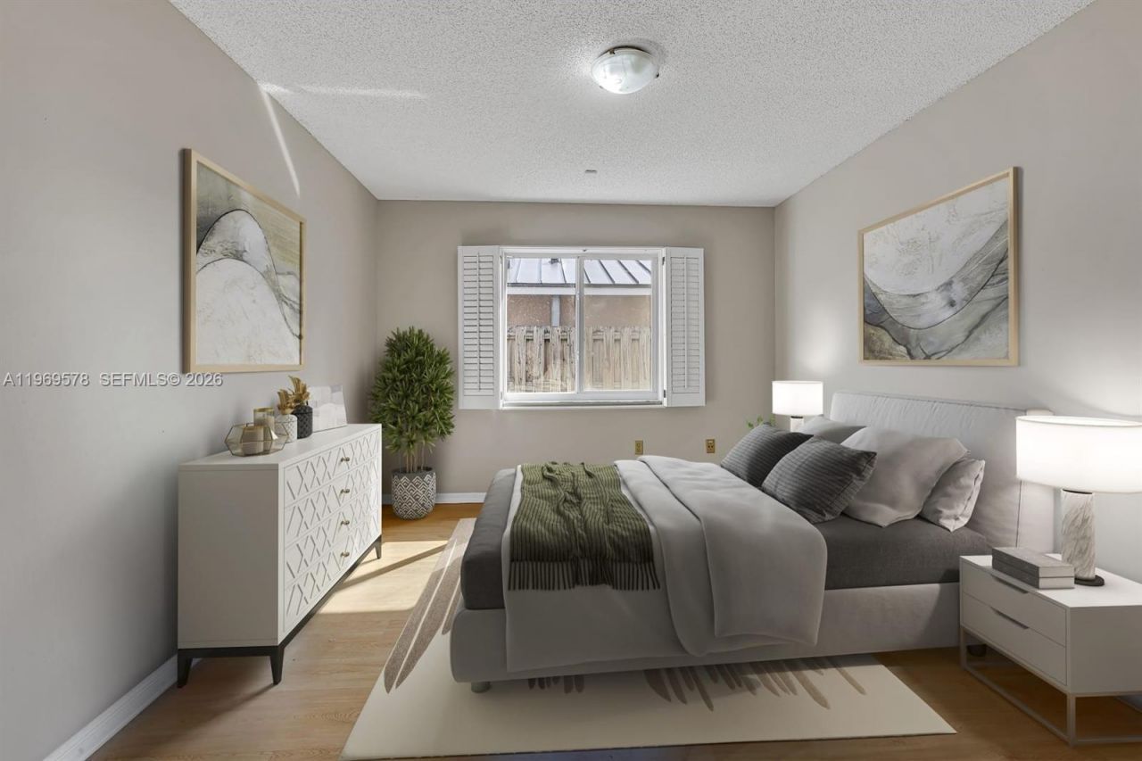 8531 SW 12th St, Miami, FL 33144 Photo