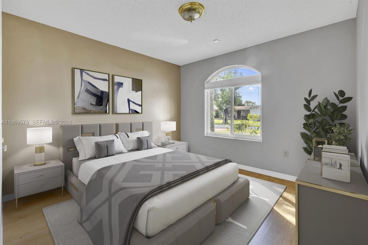 8531 SW 12th St, Miami, FL 33144 Photo