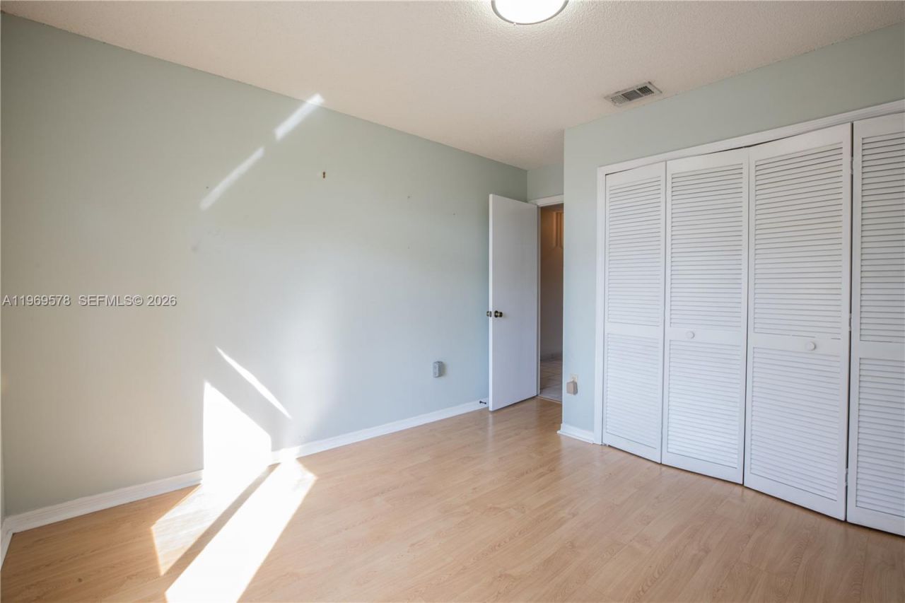 8531 SW 12th St, Miami, FL 33144 Photo