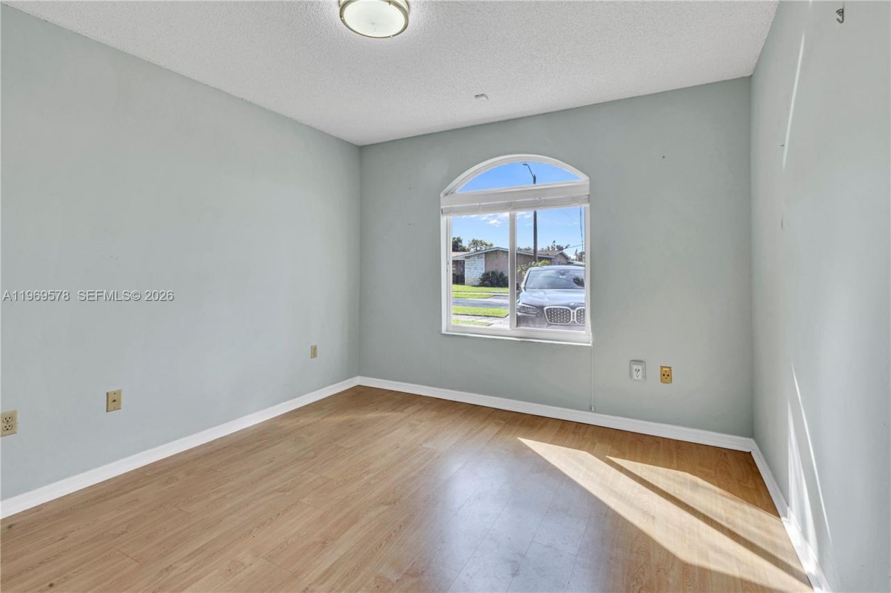 8531 SW 12th St, Miami, FL 33144 Photo