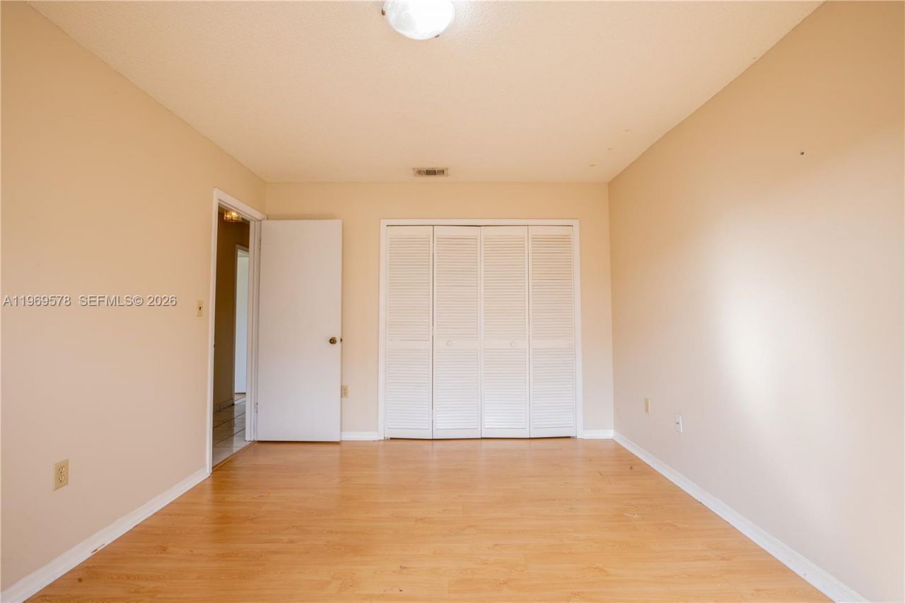 8531 SW 12th St, Miami, FL 33144 Photo