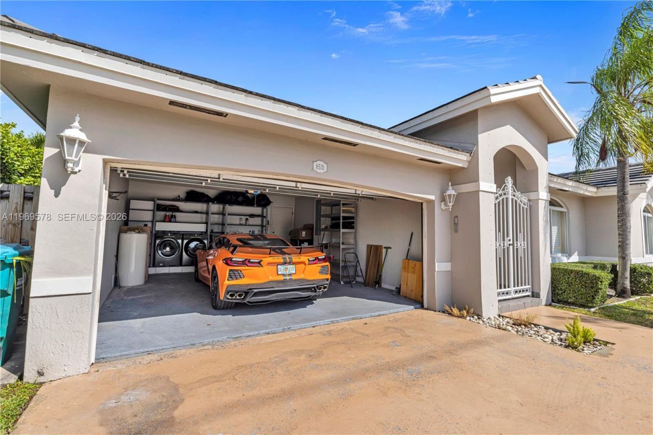 8531 SW 12th St, Miami, FL 33144 Photo