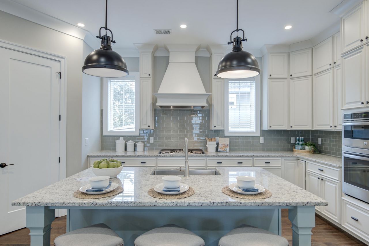 1489 Red Tide Road Photo 10