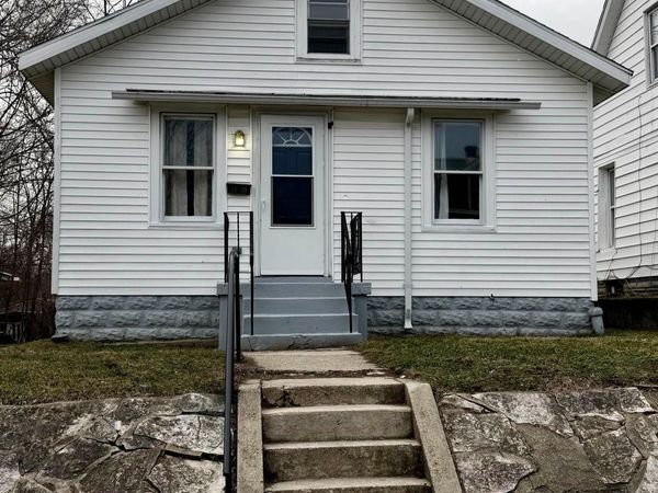 1730 Kendall Street, South Bend, IN 46613