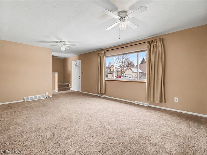 833 Sheryl Drive, Cleveland, OH 44109 Photo 14