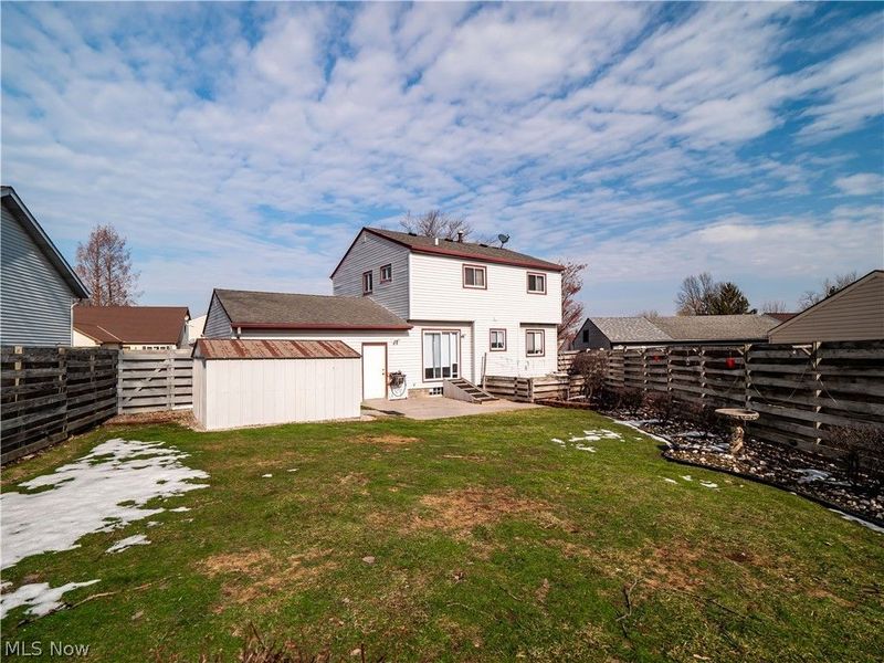 833 Sheryl Drive, Cleveland, OH 44109 Photo 3