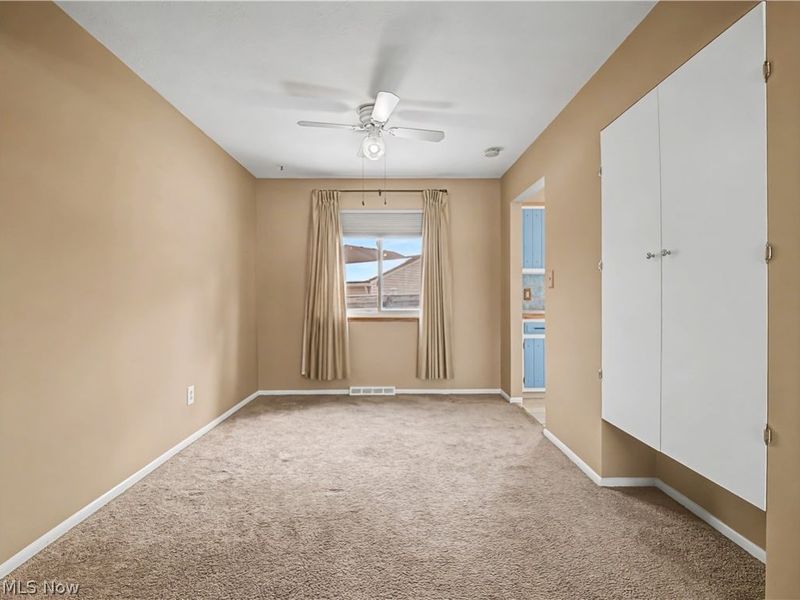 833 Sheryl Drive, Cleveland, OH 44109 Photo 6