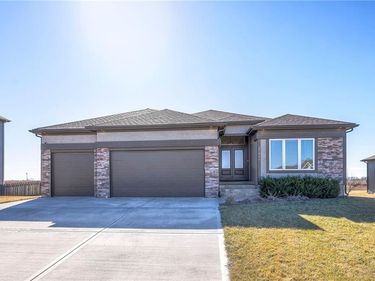 27805 E 134th Street, Lee's Summit, MO 64086