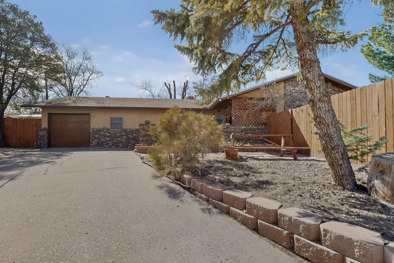 10245 Cove Court Nw, Albuquerque, NM 87114 Main Photo