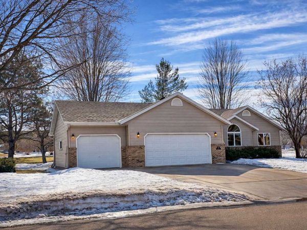 213 6th Street, Kenyon, MN 55946