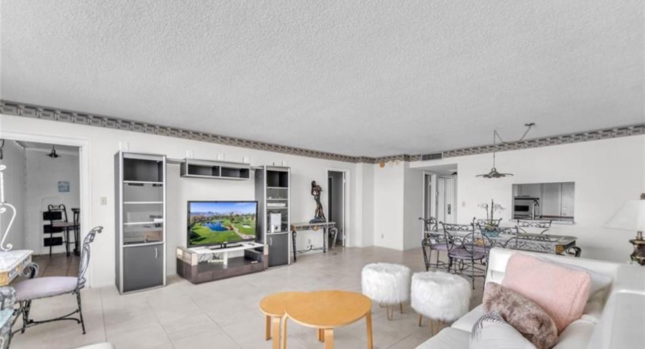 1160 N Federal Highway, Unit 1120, Fort Lauderdale, FL 33304 Photo