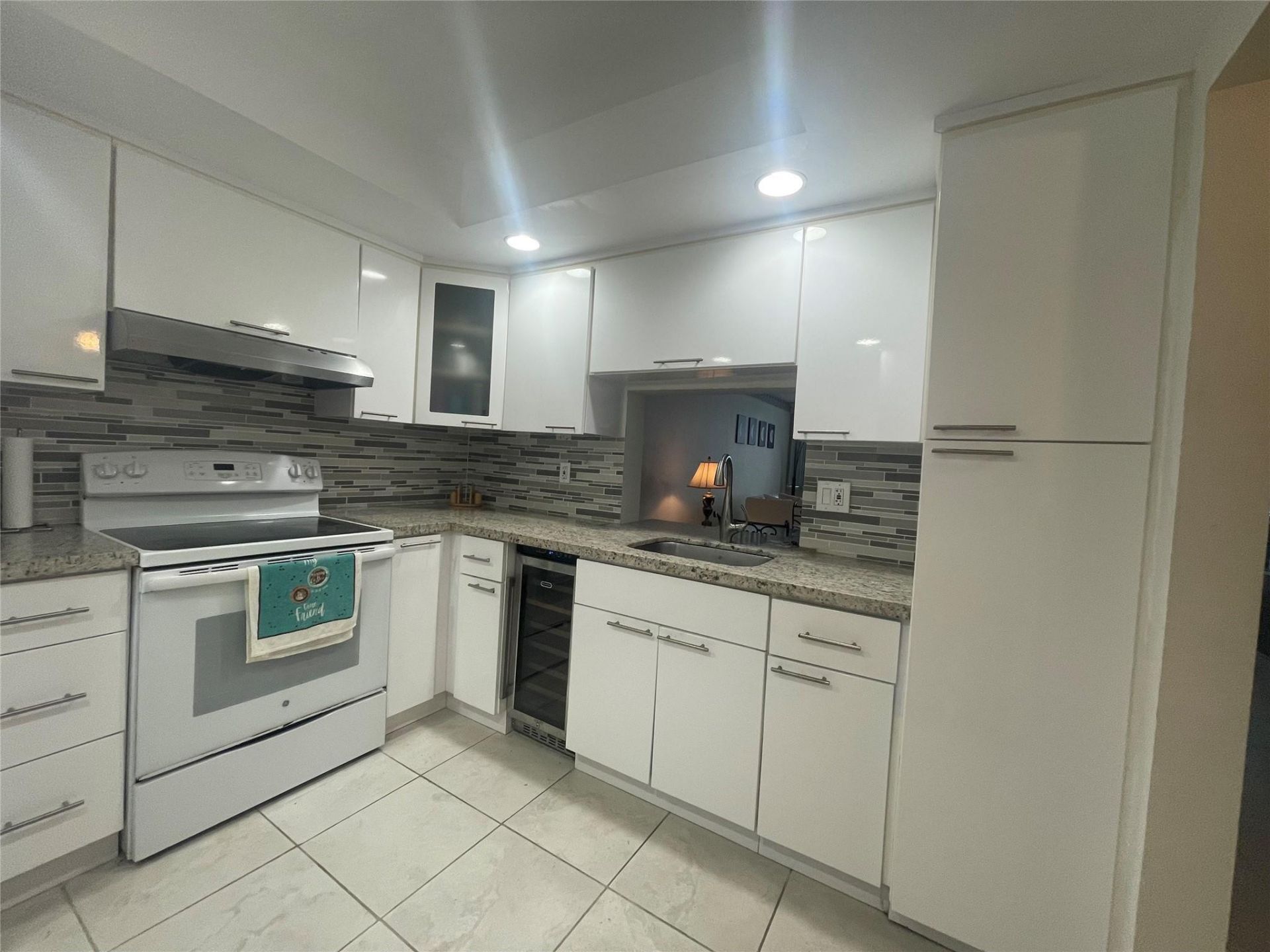 1160 N Federal Highway, Unit 1120, Fort Lauderdale, FL 33304 Photo