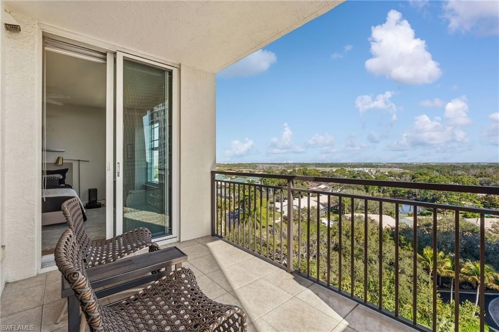 445 Cove Tower Dr, Unit 1001, Naples, FL 34110 Photo
