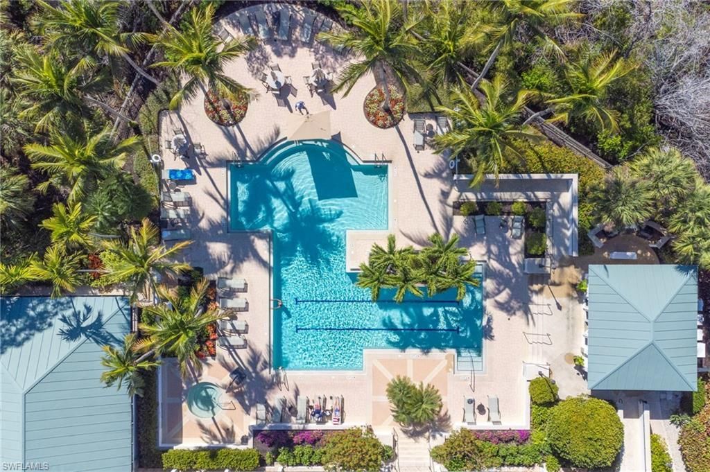 445 Cove Tower Dr, Unit 1001, Naples, FL 34110 Photo
