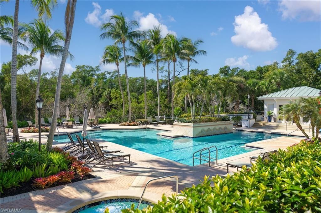 445 Cove Tower Dr, Unit 1001, Naples, FL 34110 Photo